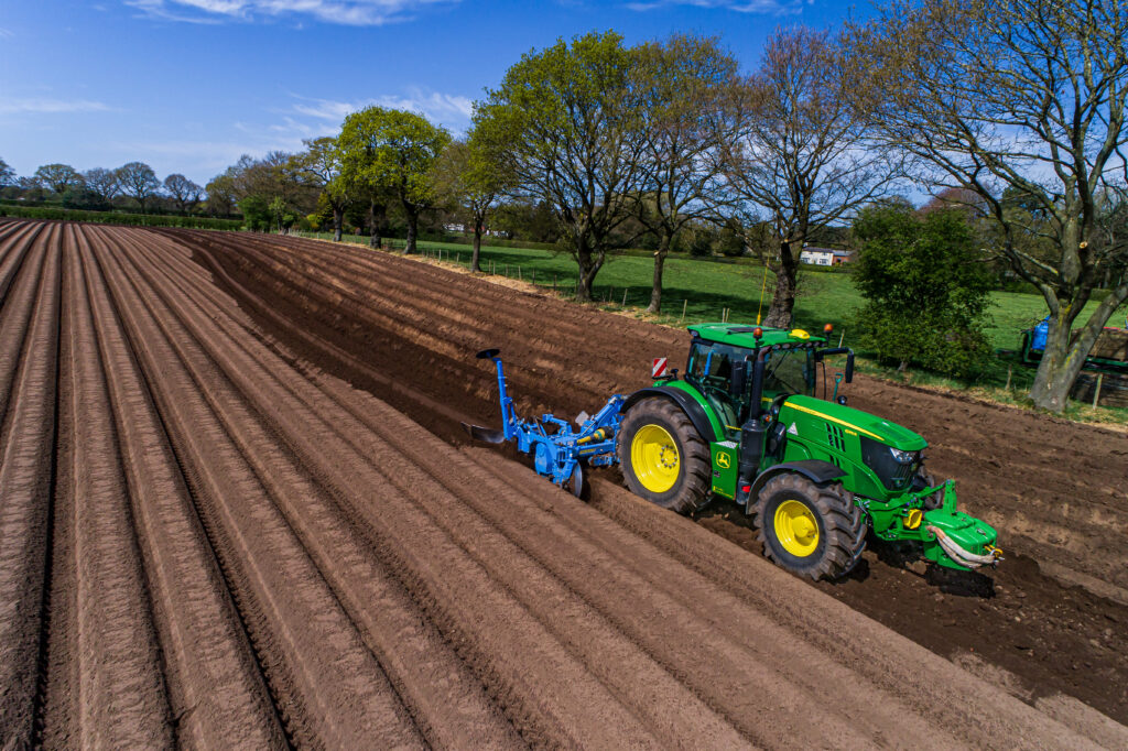 Potato planting equipment