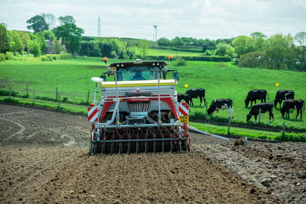 Pottinger seed drill with precision kit for planing maize